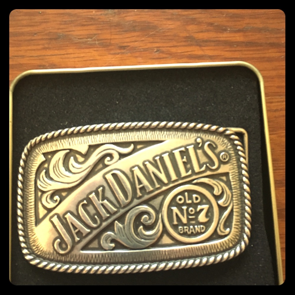 - Jack Daniel’s old No7 belt buckle